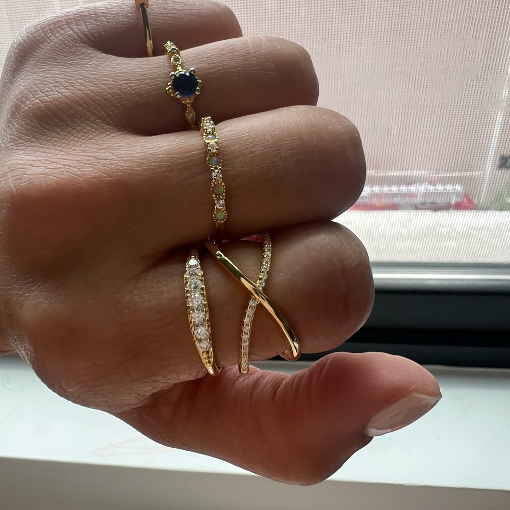 14KGF Gold Multi Connected Ring - Picture 4 of 5